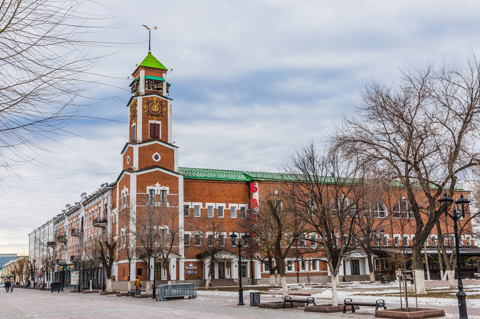 Башня с часами в Оренбурге