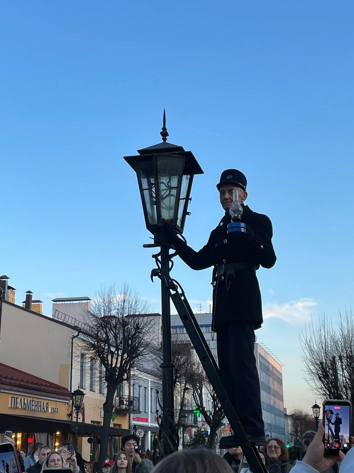 Фонарщик в Бресте