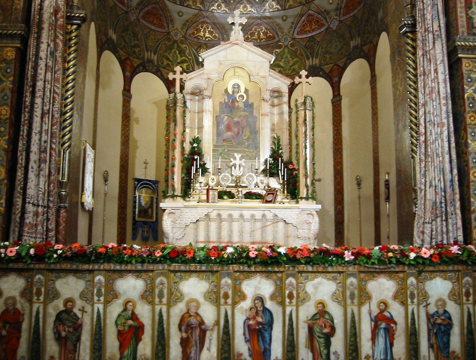 Эчмиадзинский кафедральный собор, алтарь