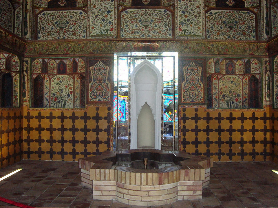 Дворец шекинских ханов, альков