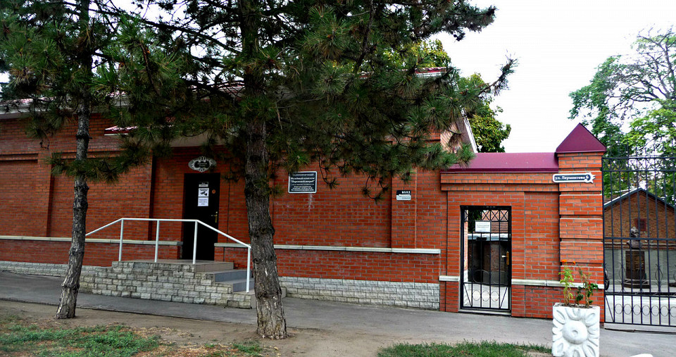 Пороховой погреб в Азове, вход