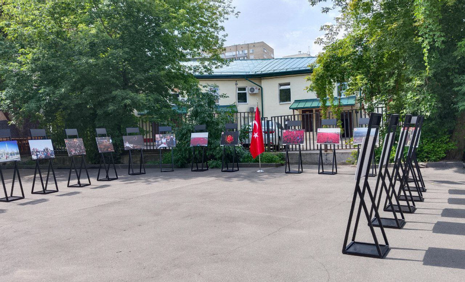 Выставка Герои в Турецком культурном центре, 2