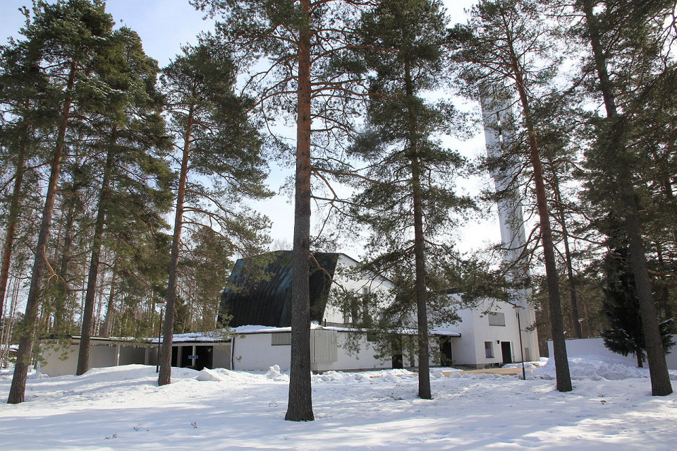 Церковь трех крестов, Финляндия