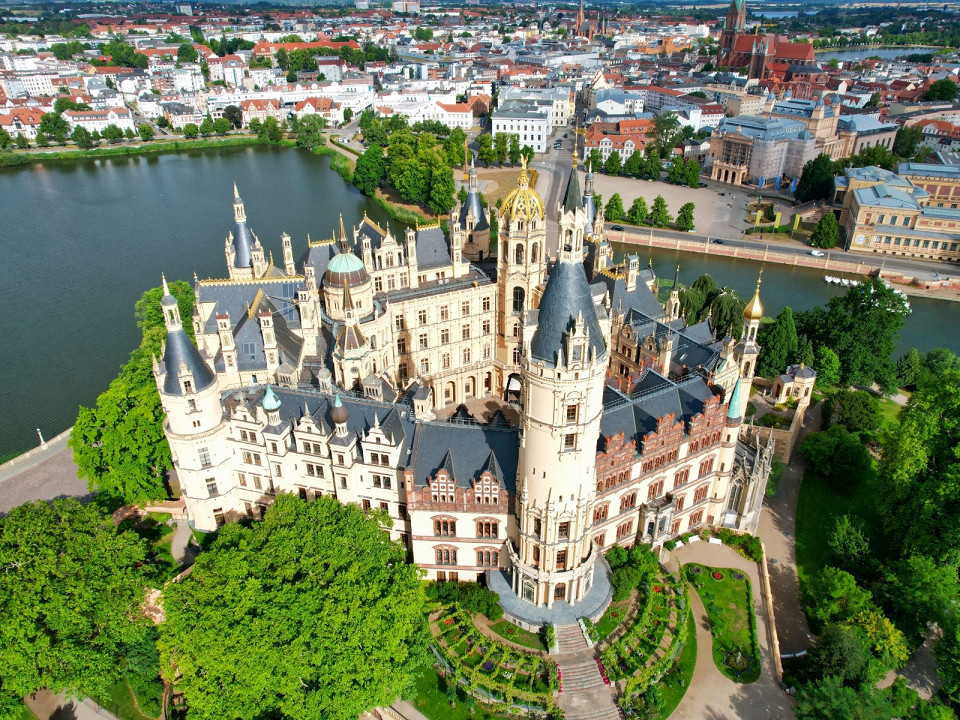 Топ 10 самых красивых замков Германии 11