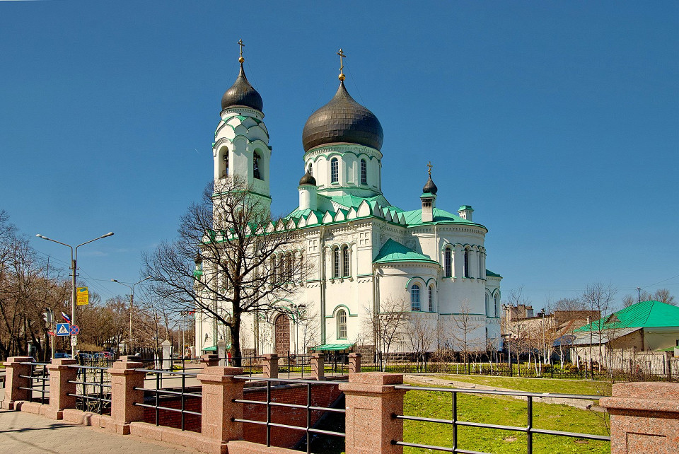 Собор Архангела Михаила в Ломоносове