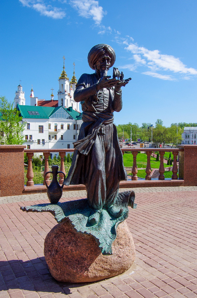 Памятник Старику Хоттабычу, Витебск