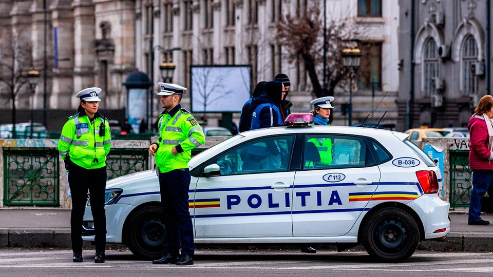 Можно ли ездить по российским правам за границей 1