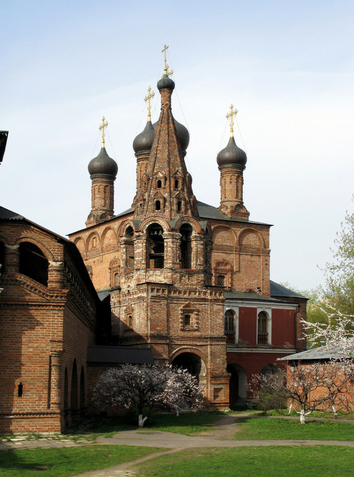 Успенский собор и колокольня, Крутицкое Патриаршее подворье, Москва