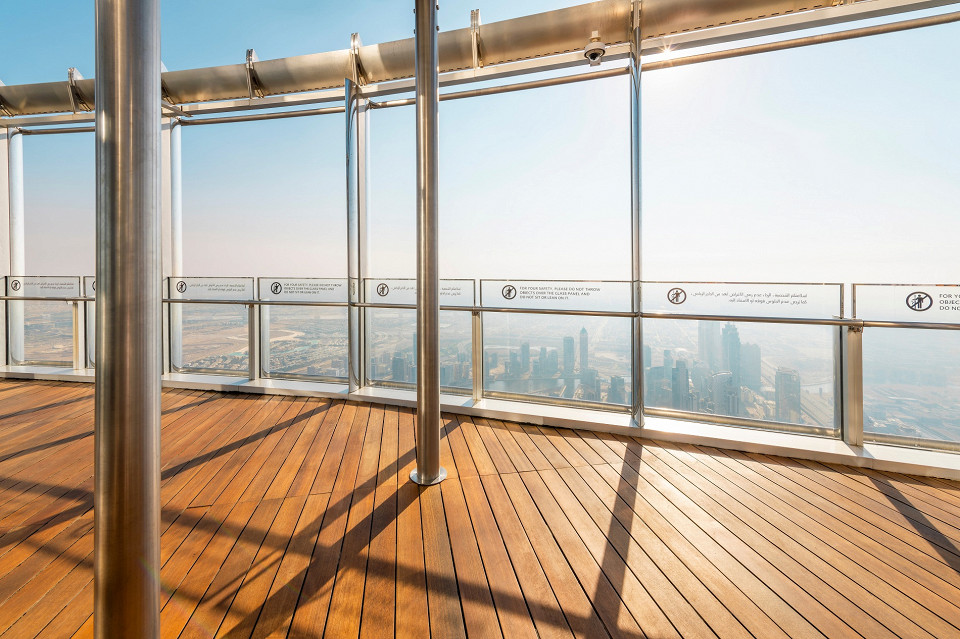 В небоскребе Burj Khalifa, в Дубае