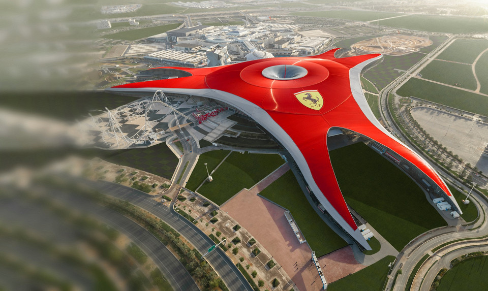 Развлекательный парк Ferrari World, крыша