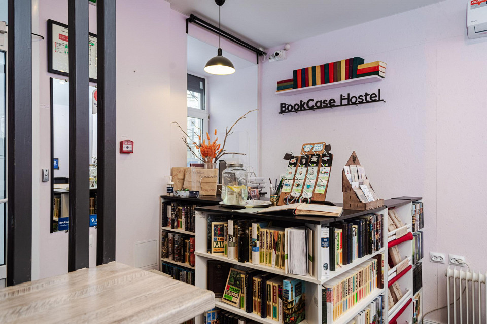 BookCase Hostel