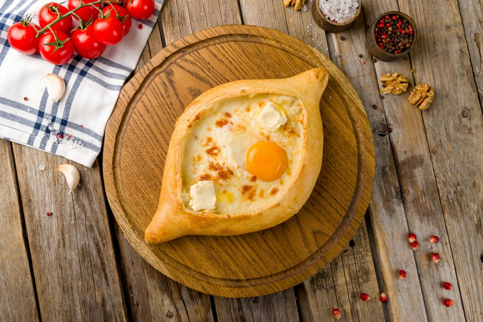 Хачапури по-аджарски