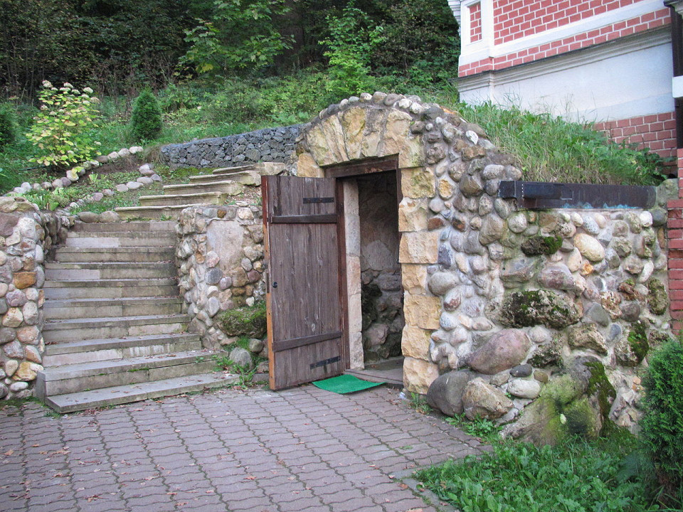 Саввинский скит, пещера Саввы