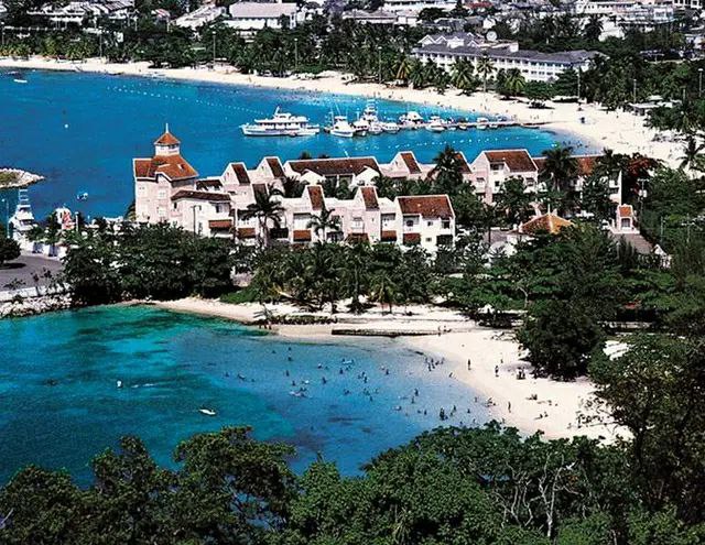 Concorde Deluxe Resort.jfif