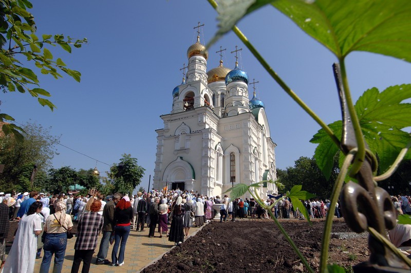 Покровский кафедральный собор Владивостока