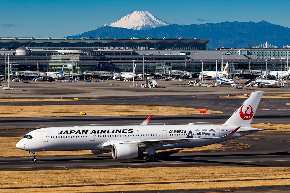 Самолет Japan Airlines Airbus A350, Токио
