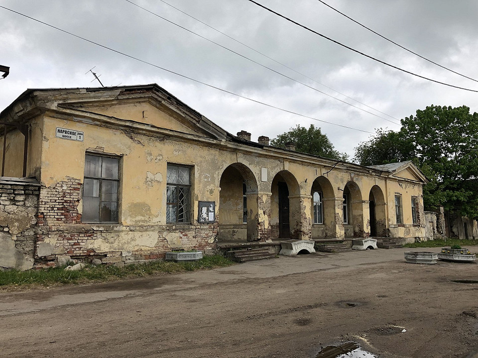 Почтовая станция постройки 19 века в Кипени