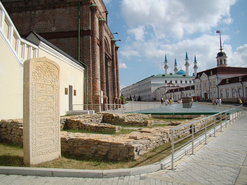 Могилы казанских ханов, Казанский кремль