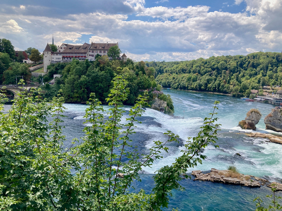 Рейнский водопад в Шаффхаузене, Швейцария