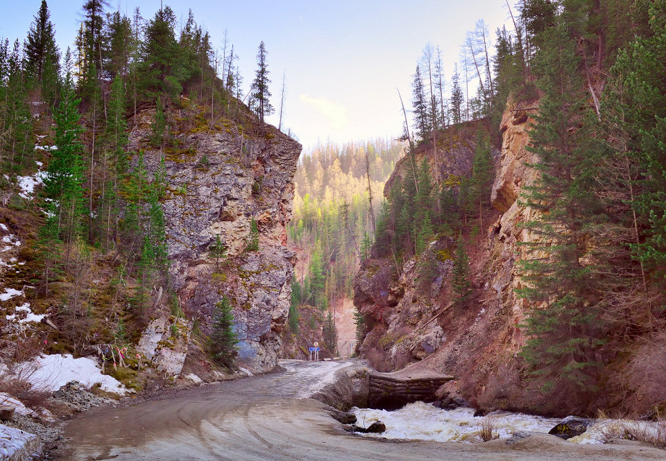 Красные ворота, Алтай