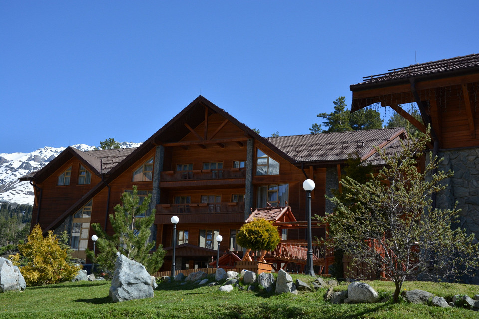 Отель Arkhyz Royal Resort & Spa, курорт Архыз, шале