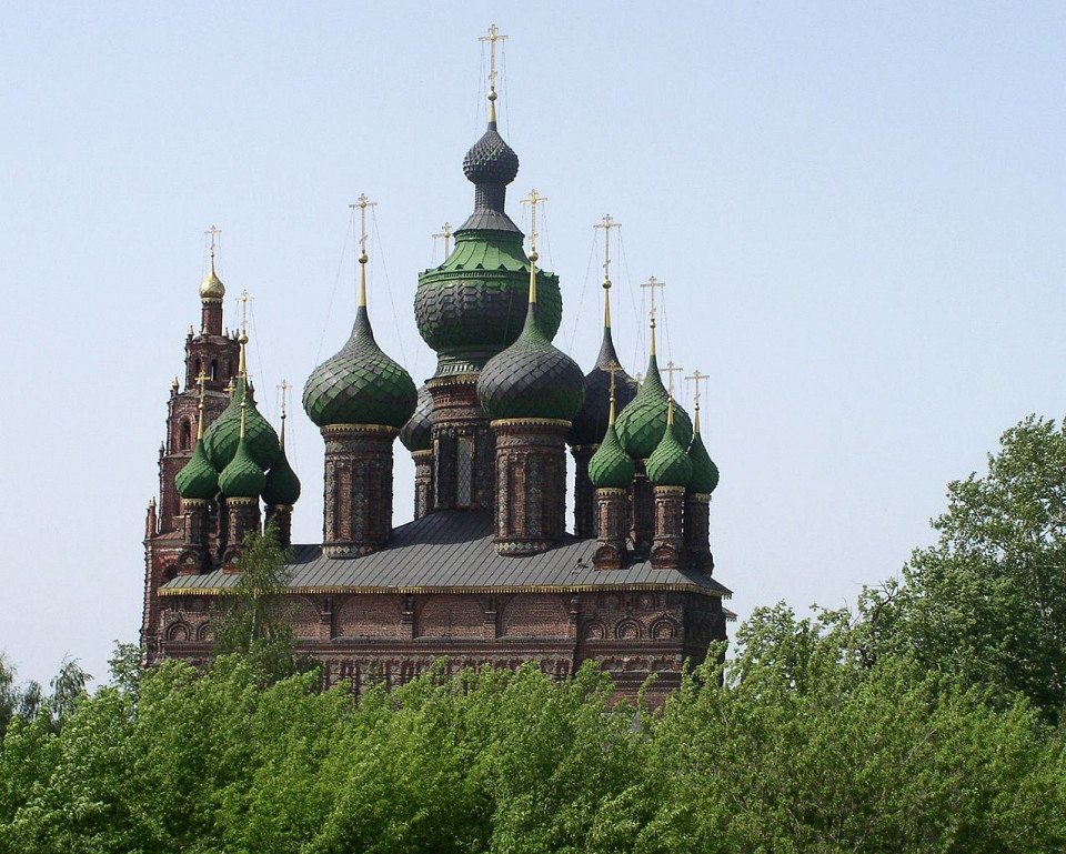 Вид на церковь Иоанна Предтечи в Толчковской слободе