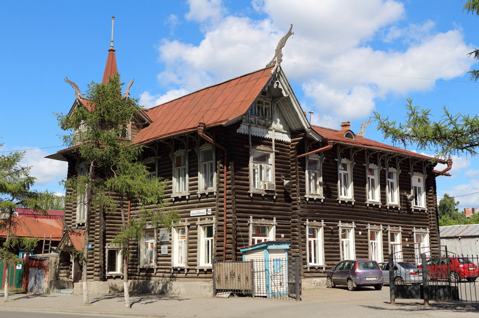 Дом с драконами, Томск
