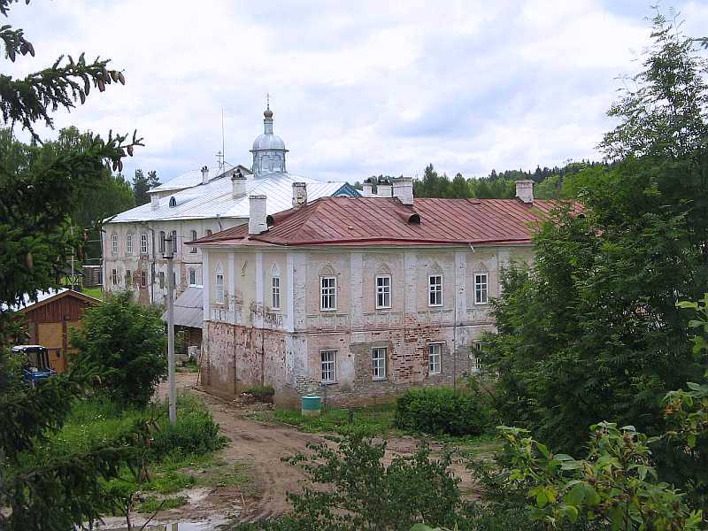 Павло-Обнорский монастырь