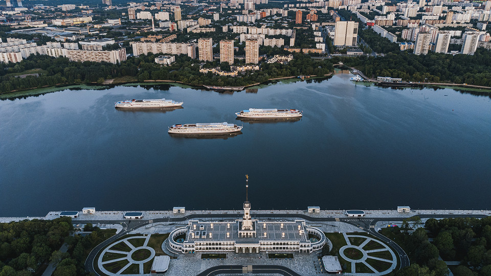 Укачивает, скучно одни пенсионеры18