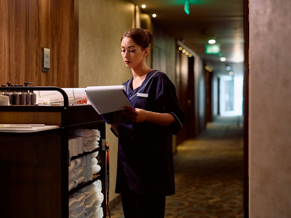 Персонал гостиницы список должностей сотрудников отеля 2