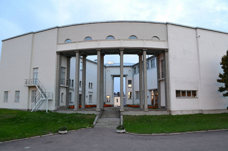 Здание музея изящных искусств и школы живописи в Выборге