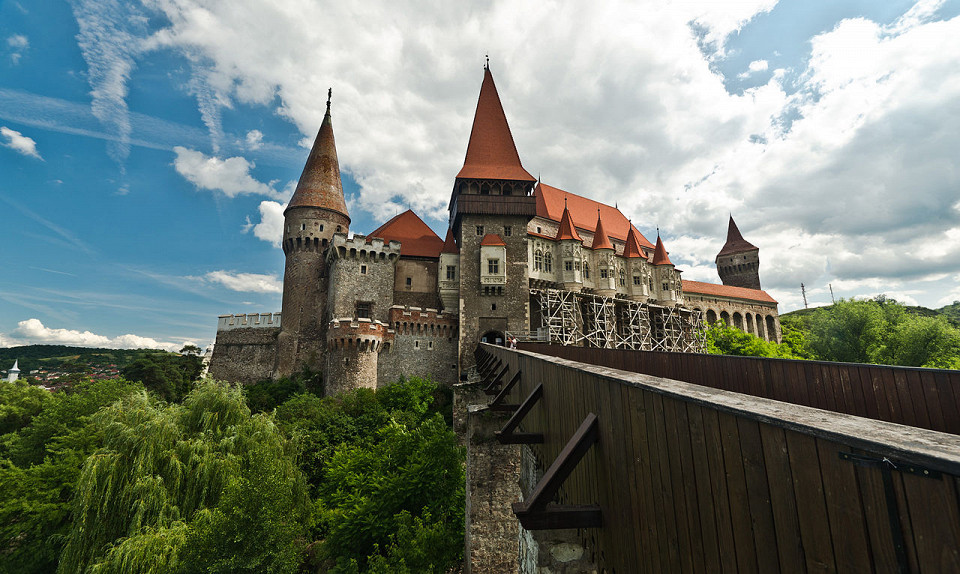 Замок Корвинов, панорама