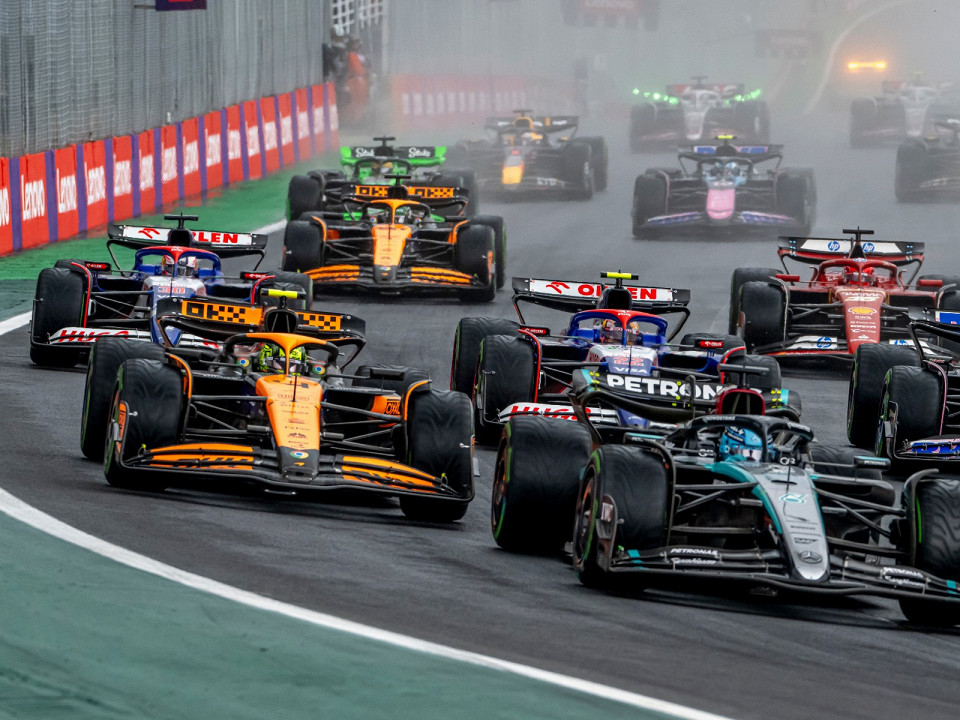 Сколько стоит съездить на Формулу-1 1