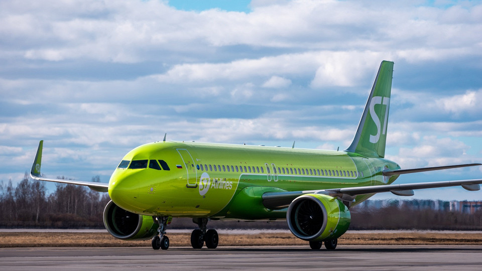 Самолет S7 Airlines в Пулкове, Санкт-Петербург