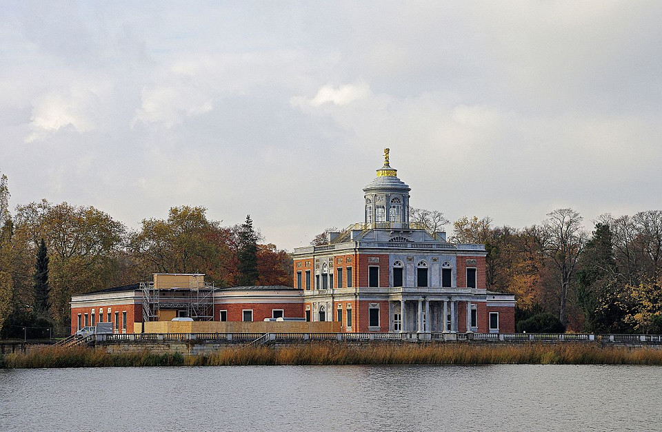 Мраморный дворец на берегу Святого озера, Потсдам