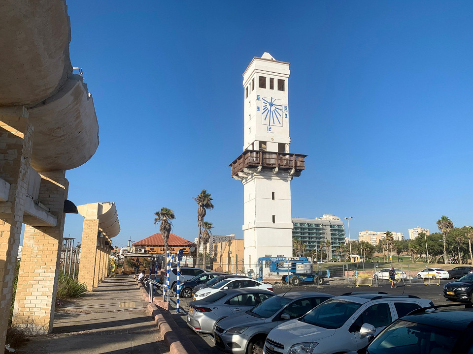 Солнечные часы в Ашдоде, Израиль