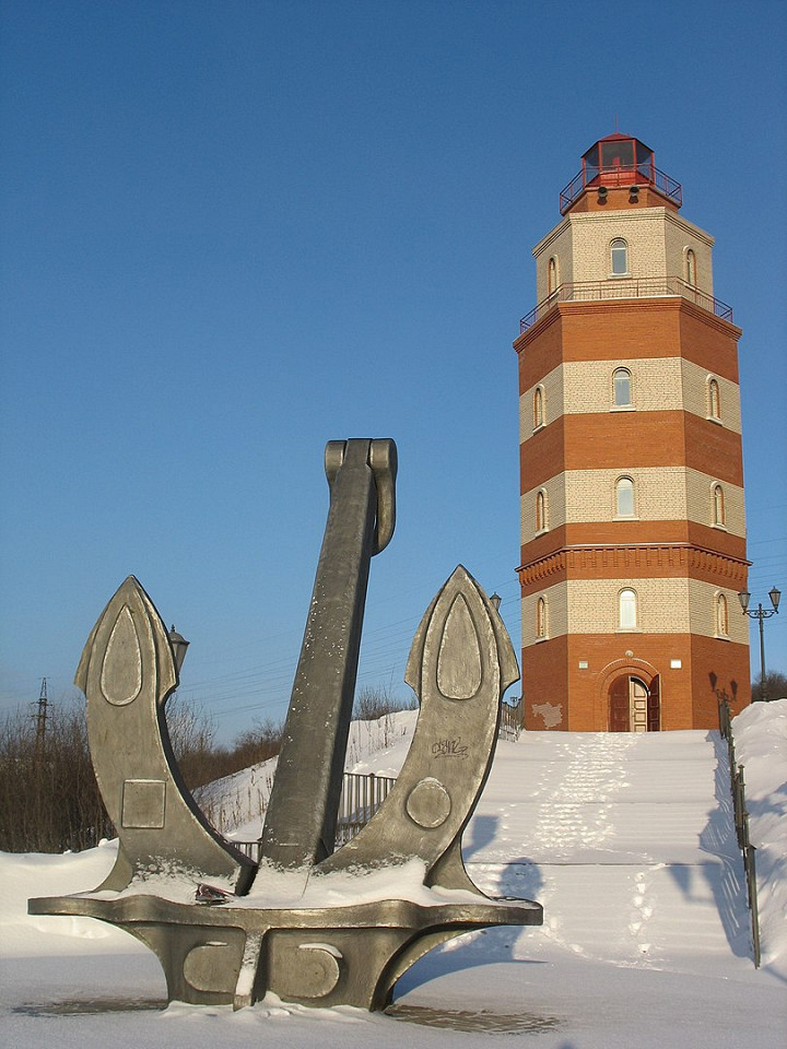 Маяк-мемориал в Мурманске