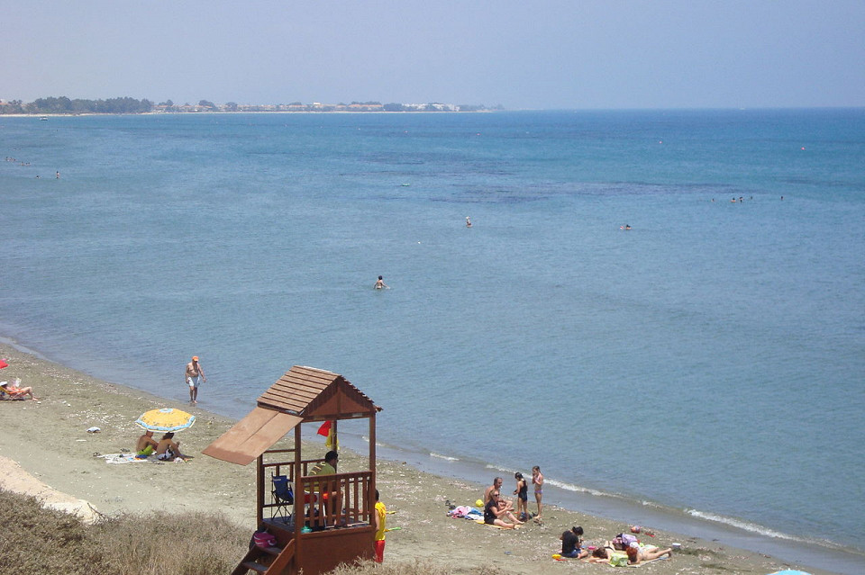 Пляж Фарос, Ларнака