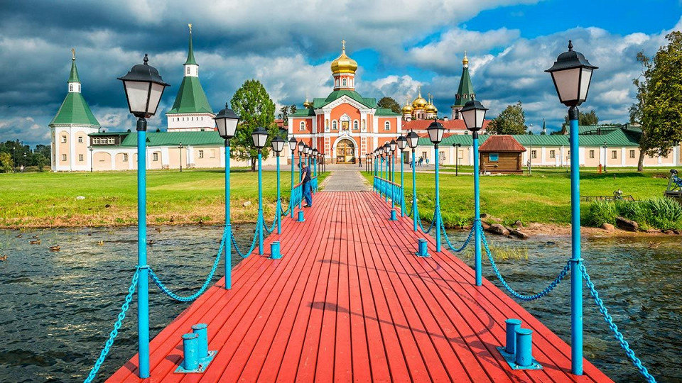 Что посмотреть по пути из Москвы в Петербург 15