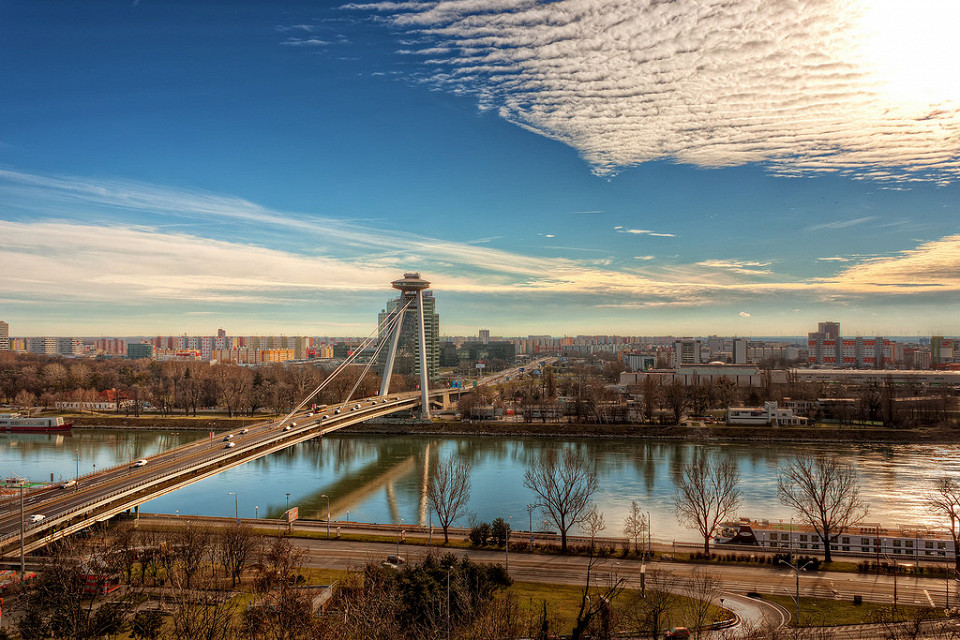 Мост СНП в Братиславе