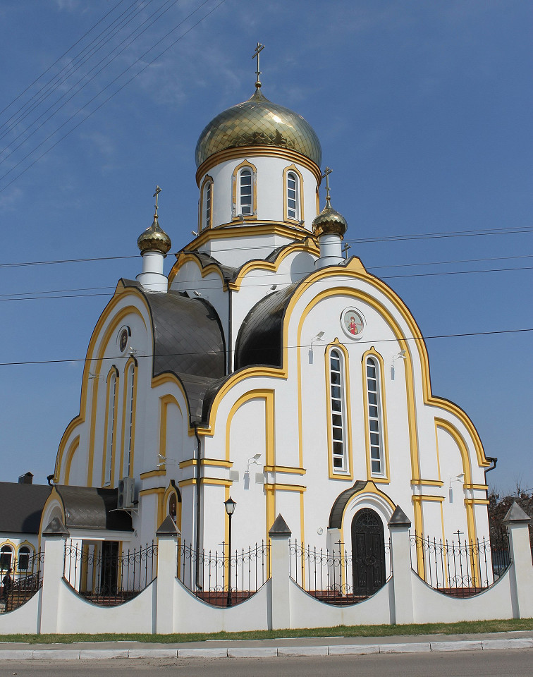 Храм Святых Царственных Страстотерпцев в Курске