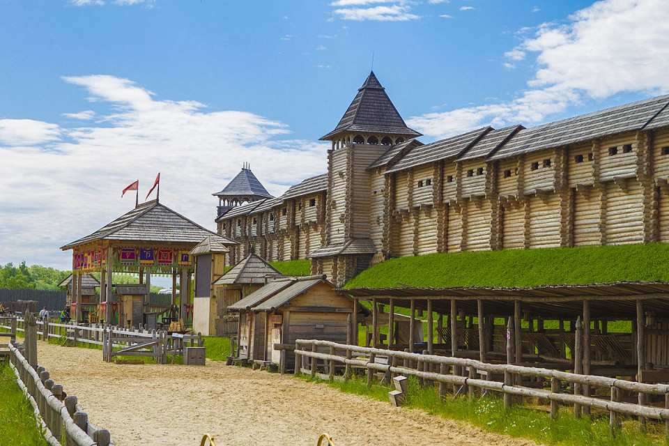 Парк «Киевская Русь», Киев, Украина