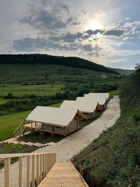 Отель Caspian Camp