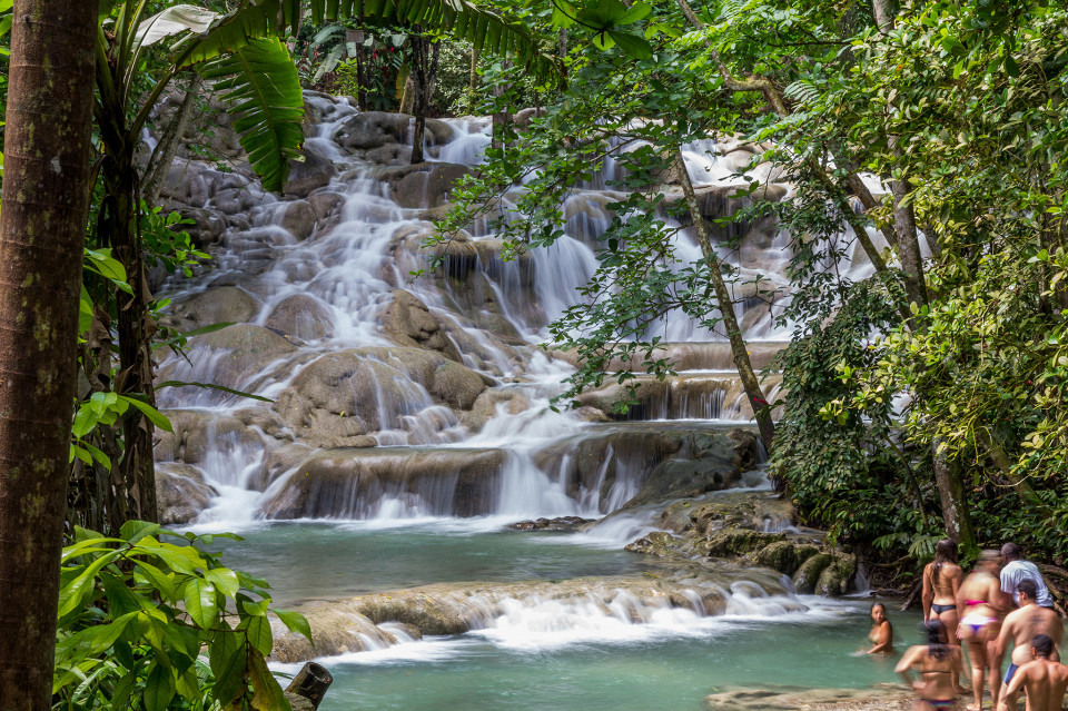Водопады Даннс-Ривер, природный парк Dunn's River Falls & Park