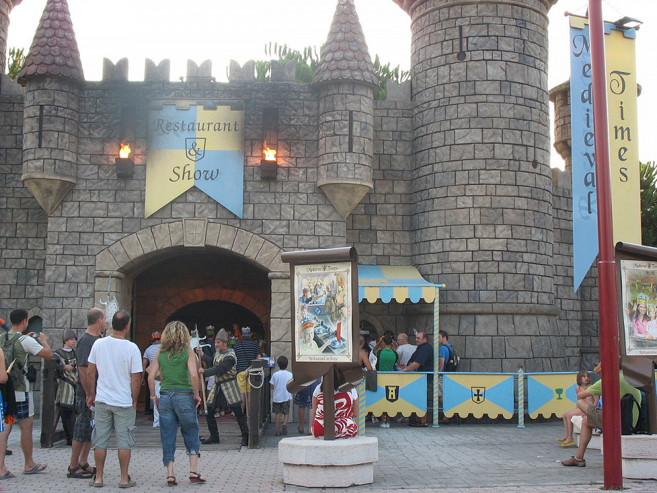 Мувиленд, шоу Medieval Times