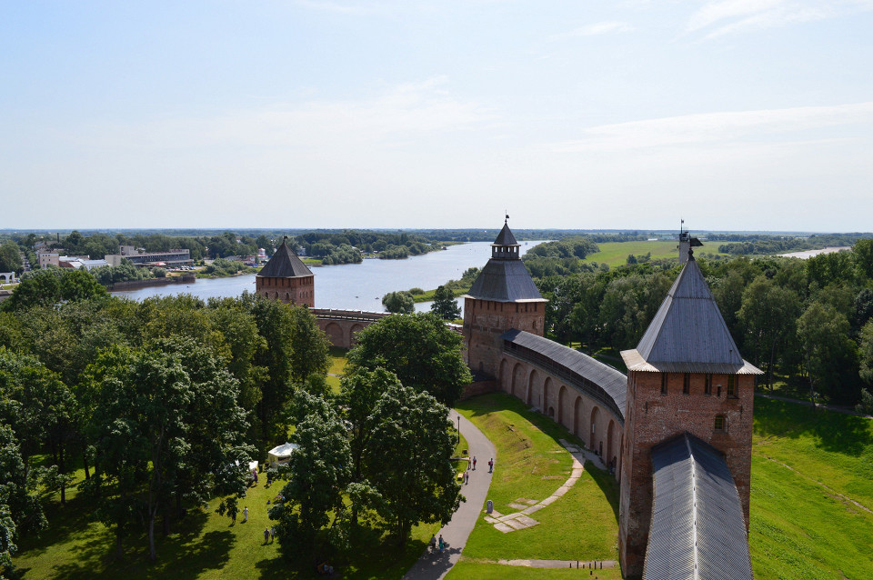 Стены Новгородского кремля
