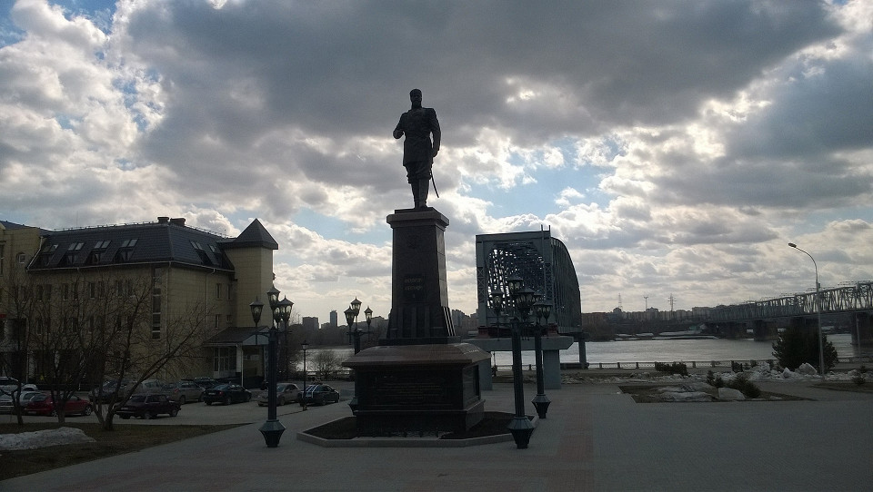 Памятник Александру III в Новосибирске