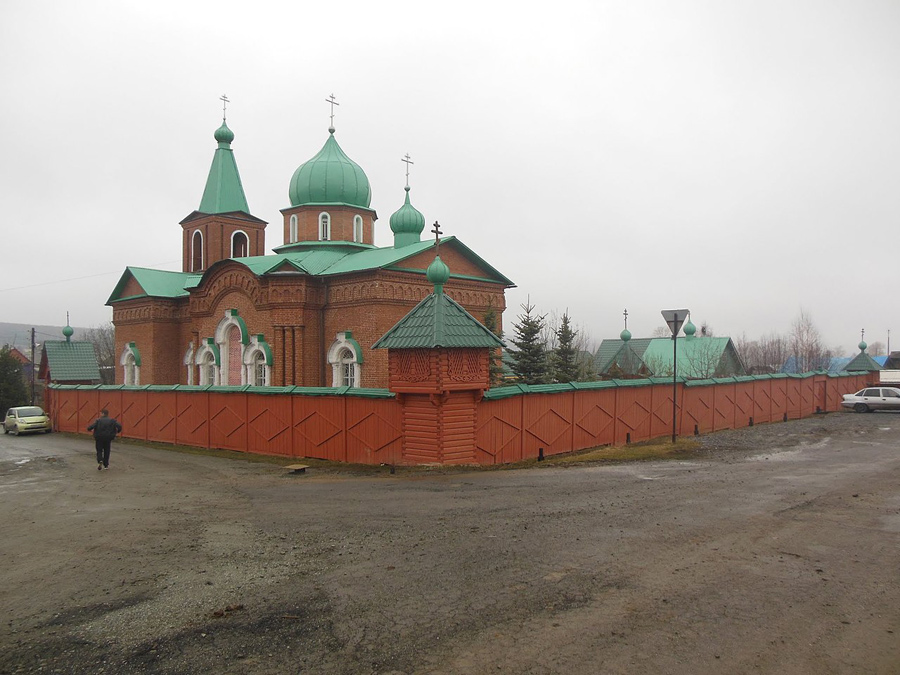 Свято-Троицкий монастырь в Тараскове