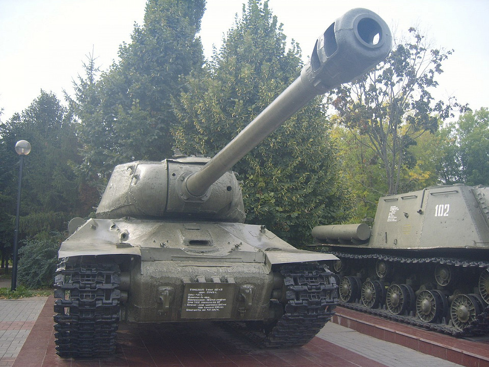 Танк ИС-2 в парке Патриотов, Воронеж