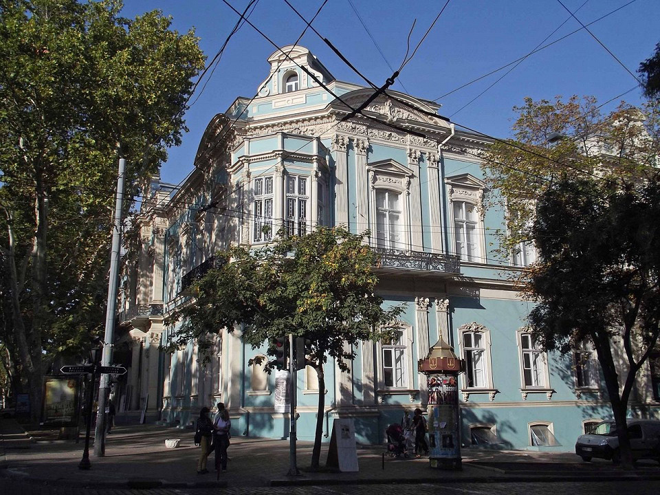Одесский музей западного и восточного искусства (дворец Абазы)
